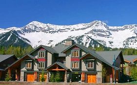 Pinnacle Ridge Chalets By Fernie Lodging Co